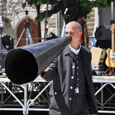 Léon Dertal - Mr Loyal