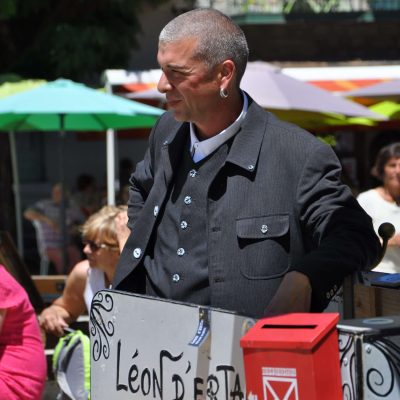 Léon Dertal - Mr Loyal