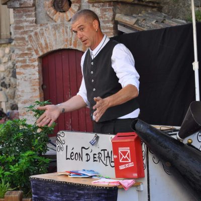 Léon Dertal - Crieur public