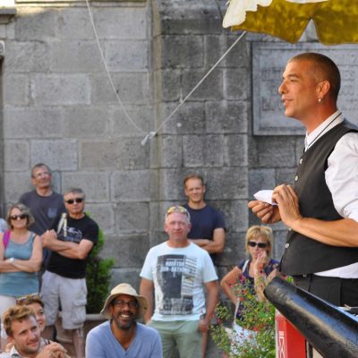 Léon Dertal - Crieur public