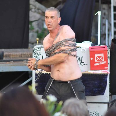 Léon Dertal - Fakir